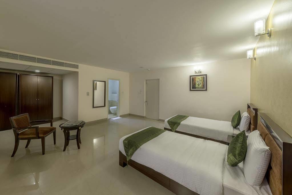 Treebo Crystal Castle Hotell Bangalore Eksteriør bilde