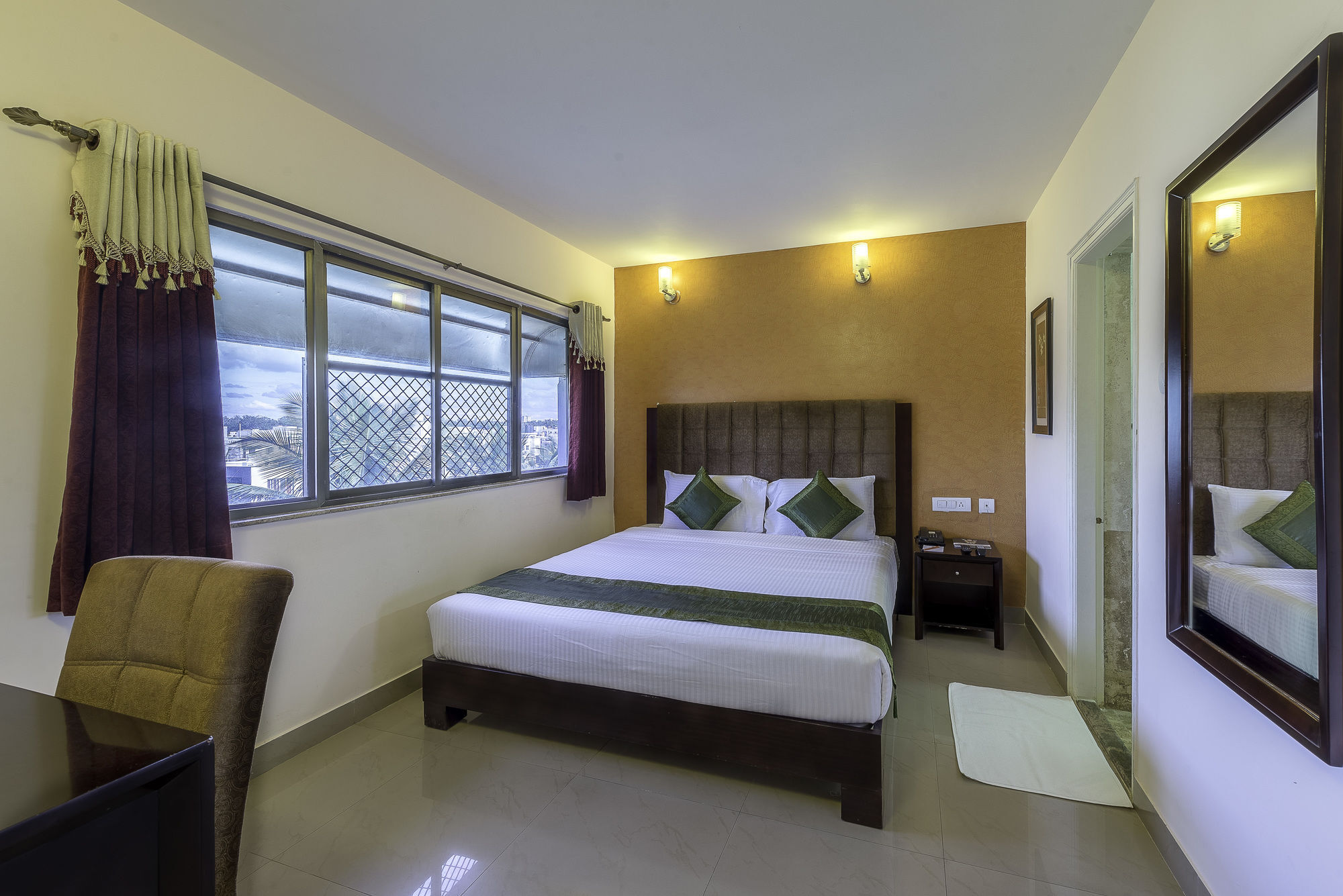 Treebo Crystal Castle Hotell Bangalore Eksteriør bilde